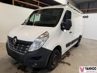 krockskadad bil auto Renault Master  2019/5