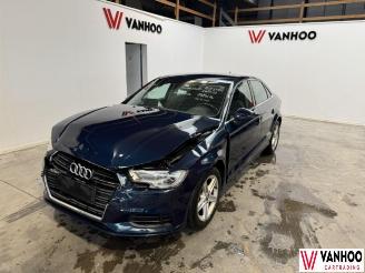 Unfallwagen Audi A3  2019/8