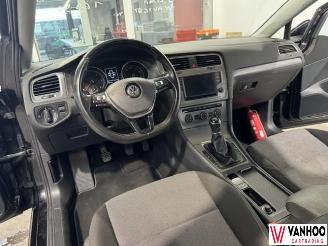 Volkswagen Golf  picture 16