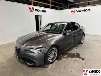 damaged passenger cars Alfa Romeo Giulia  2018/2