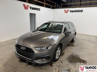 Unfallwagen Audi A4  2022/2