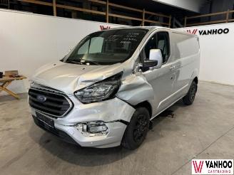 krockskadad bil motor Ford Transit  2022/10