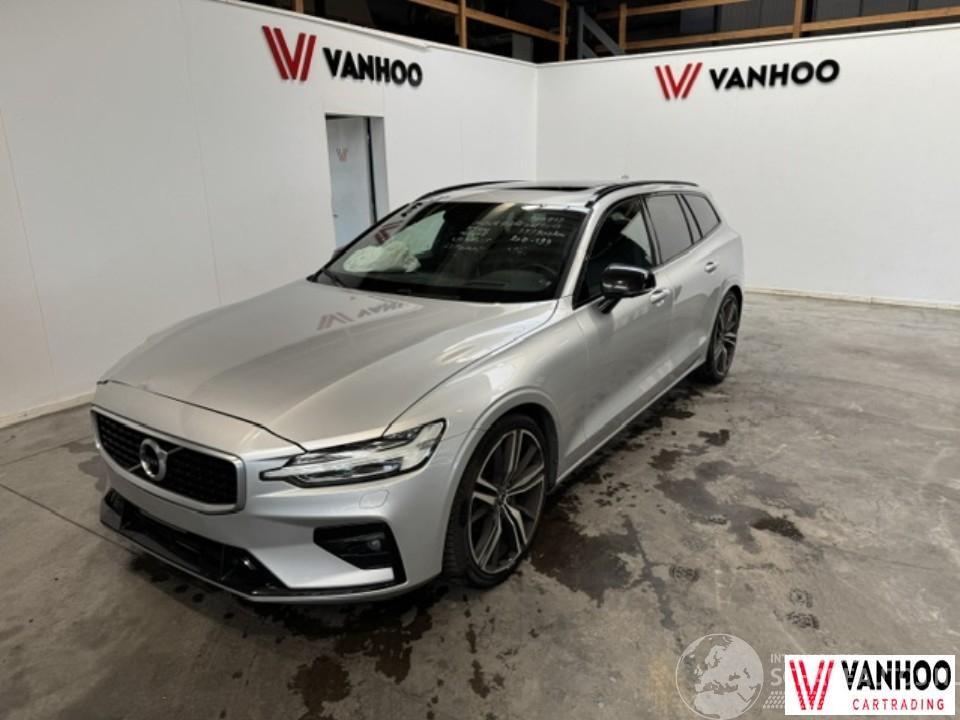 Volvo V-60 