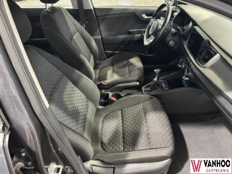 Kia Rio  picture 13