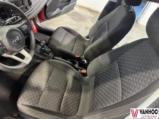 Kia Rio  picture 12