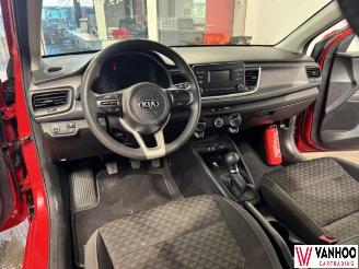 Kia Rio  picture 10