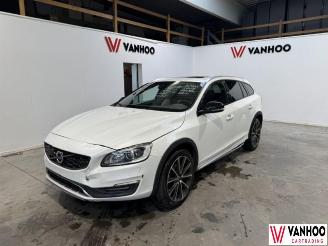 Schadeauto Volvo V-60  2018/1