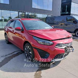 skadebil auto Kia Cee d  2024/1