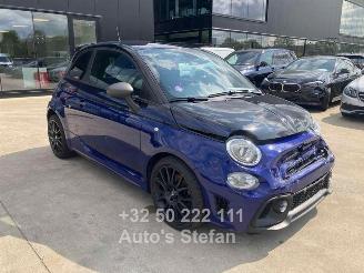 krockskadad bil auto Abarth  500595 2021/4