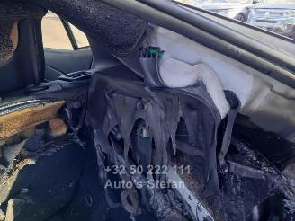 Peugeot 408 HYBRID 136 GT picture 15