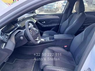Peugeot 408 HYBRID 136 GT picture 17