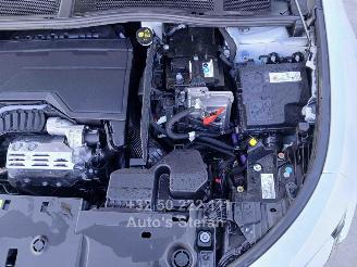 Peugeot 408 HYBRID 136 GT picture 28