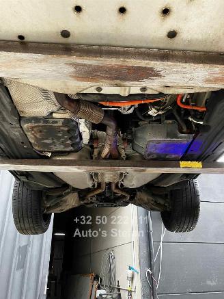 Land Rover Range Rover ROVER P400E SE picture 13