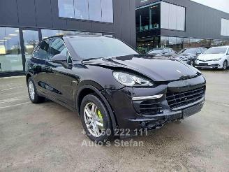 skadebil auto Porsche Cayenne S E-HYBRID 2015/6