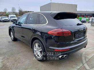 Porsche Cayenne S E-HYBRID picture 4