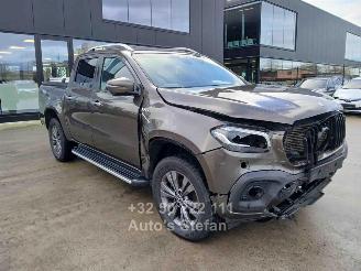 krockskadad bil auto Mercedes X 350 4-MATIC 2019/4