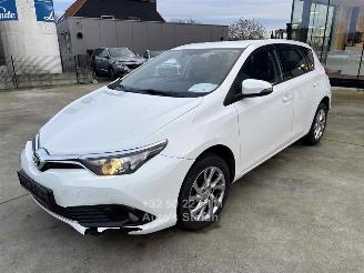 Toyota Auris DYNAMIC picture 3