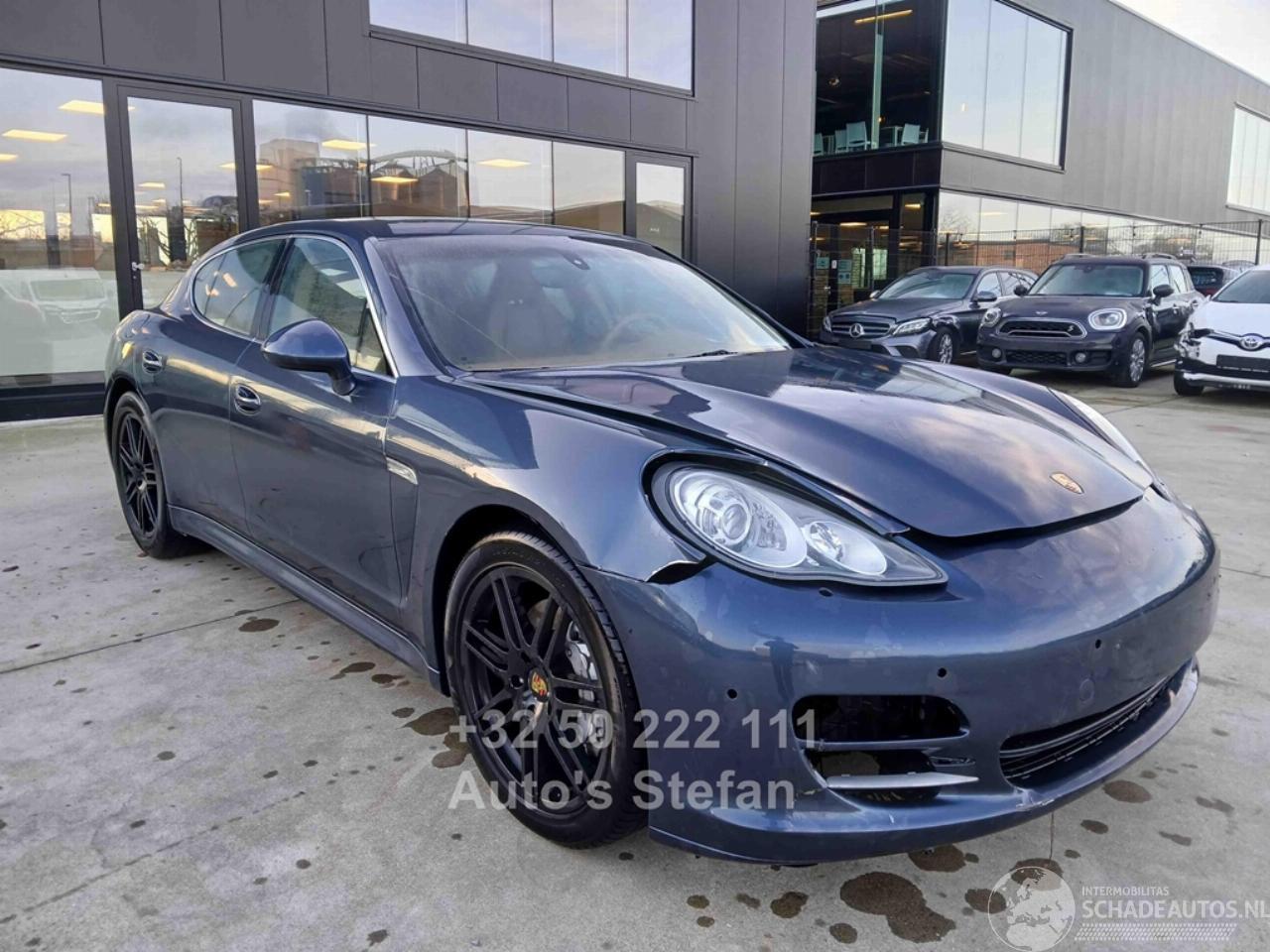 Porsche Panamera 4S