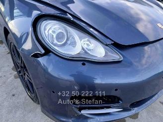 Porsche Panamera 4S picture 24