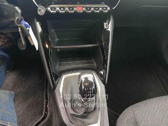 Peugeot 2008 STYLE picture 18