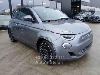 Voiture accidenté Fiat 500 E ICON 2021/9