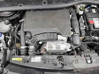 Peugeot 2008 STYLE picture 23