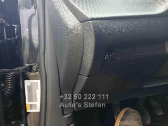 Peugeot 2008 STYLE picture 31