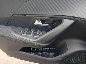 Peugeot 2008 STYLE picture 34