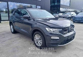 skadebil auto Volkswagen T-Roc STYLE 2021/2