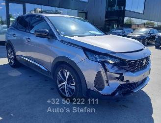 skadebil auto Peugeot 3008  2022/5
