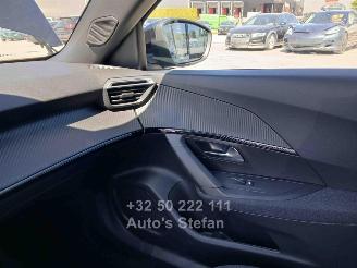 Peugeot 2008 STYLE picture 9