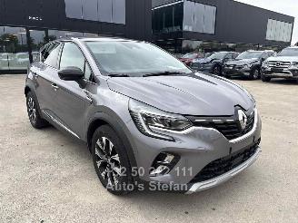 Vaurioauto  passenger cars Renault Captur TECHNO 2024/1