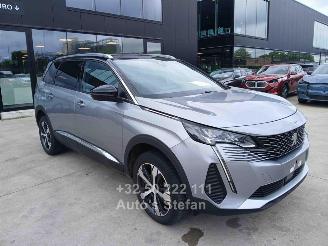 skadebil auto Peugeot 5008 ALLURE 2023/6