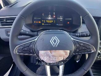 Renault Clio E-TECH HYBRIDE picture 8