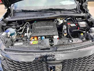 Peugeot 2008 E-ACTIVE picture 34
