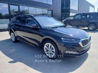 Coche accidentado Skoda Octavia STYLE 2024/3