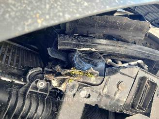 Peugeot 408  picture 29