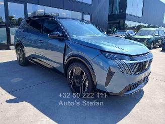 krockskadad bil auto Peugeot 5008 ELEKTROMOTOR GT 2025/2