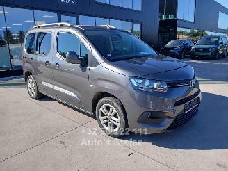 Damaged car Toyota ProAce CITY 2020/11