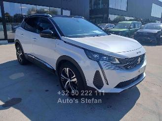 Voiture accidenté Peugeot 3008 GT LINE 2023/10