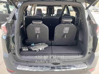 Peugeot 5008 GT picture 17