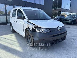 krockskadad bil auto Volkswagen Caddy CARGO 2025/3