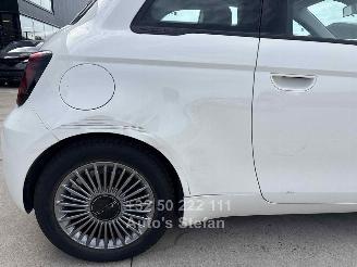 Fiat 500 E ICON picture 24