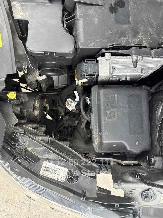 Peugeot 2008 ALLURE picture 23