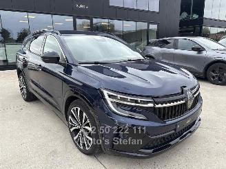 Schadeauto Renault Espace VI ICONIC E-TECH HYBRID 2024/11