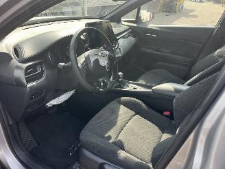 Toyota C-HR 1.8 Hybrid E-CVT Busine picture 16