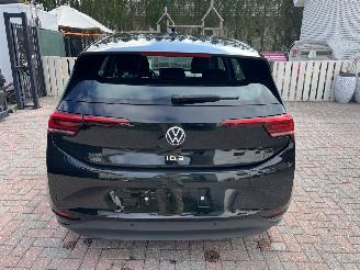 skadebil auto Volkswagen ID.3 PRO 62-KWH  205,PS 7000,KM 2024/6