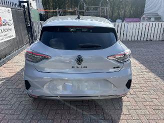 skadebil auto Renault Clio ALPINE BENZINE - HYBRIDE 2024/2