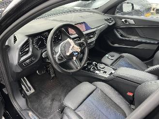 BMW 1-serie M-PAKKET  -- AUTOMATIC picture 18