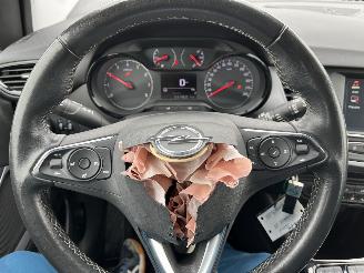 Opel Crossland 1,2 BENZINE - KLIMA picture 20